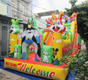 Nhà hơi lâu đài - nhà phao lâu đài